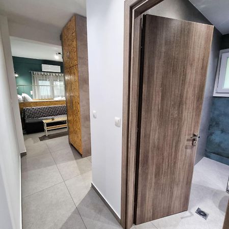 Central Luxury Studio Apartment Ioannina Exterior photo